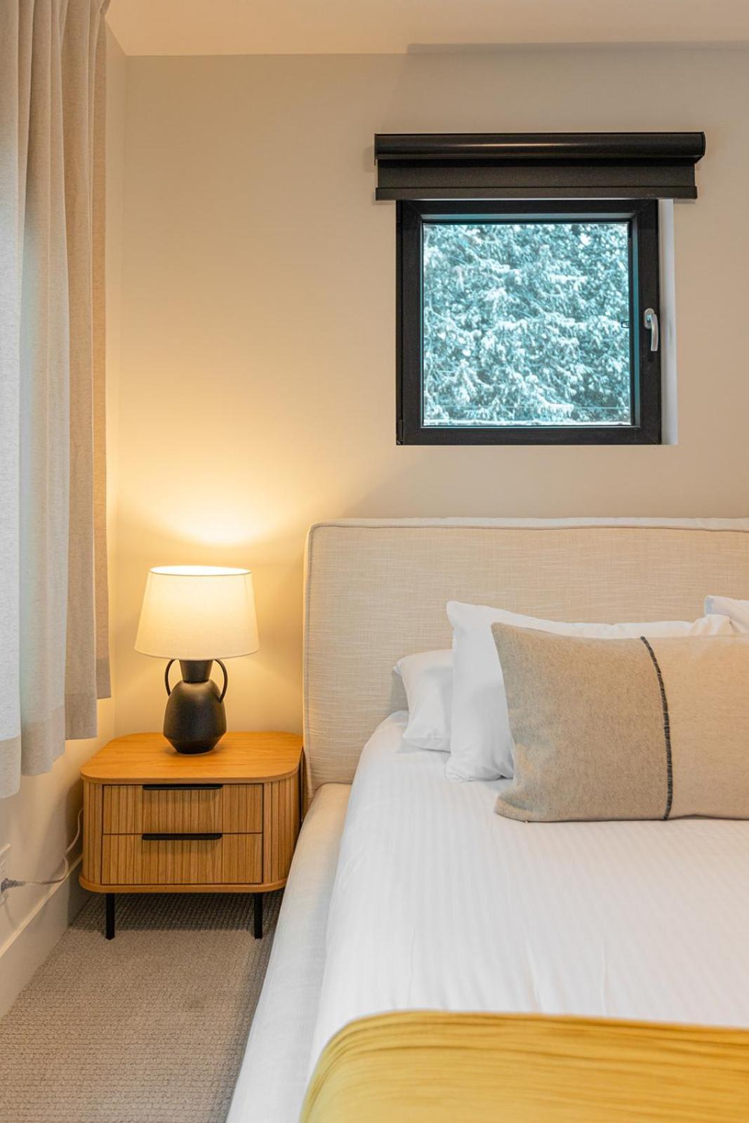 Tally Ho By Revelstoke Vacations Exterior foto
